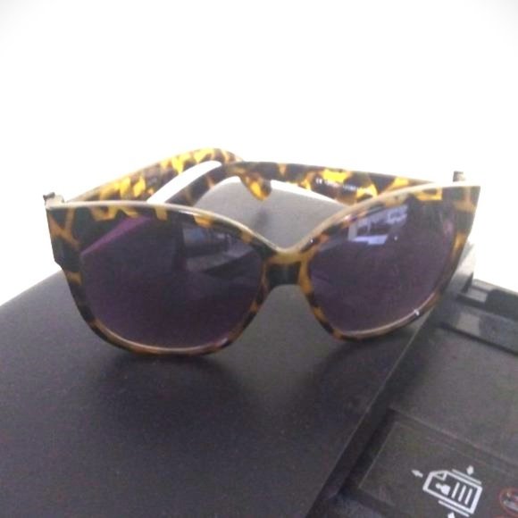 ❤️FRANCO SARTO POLARIZED GLAM Pearl Accents Leopard Sunglasses 10735-12601 - Picture 1 of 6
